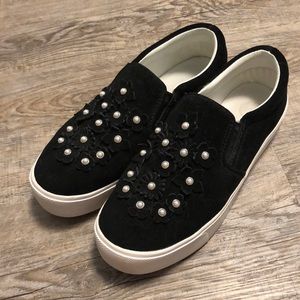 Marc Fisher Slip On‘s